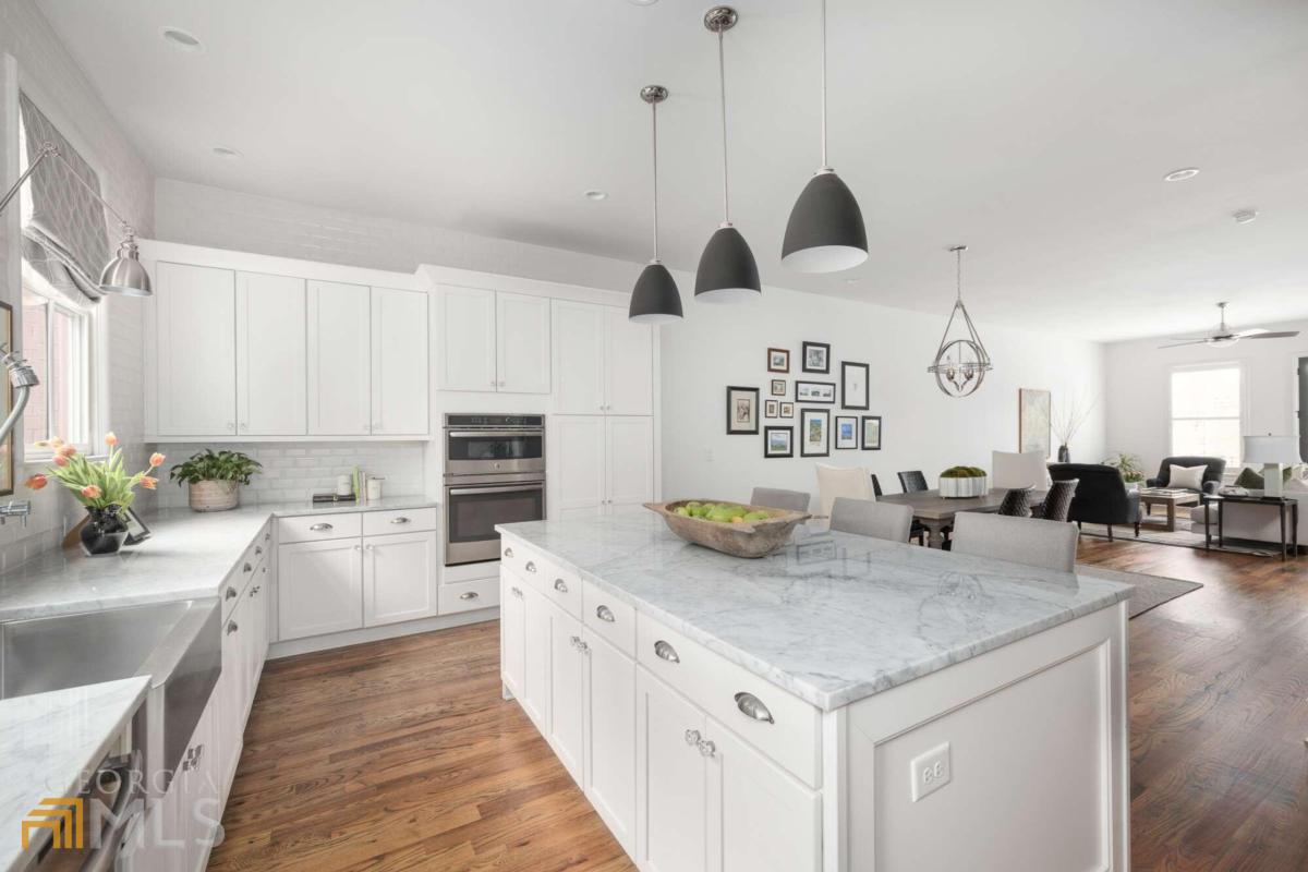 East Howard Place - Residential