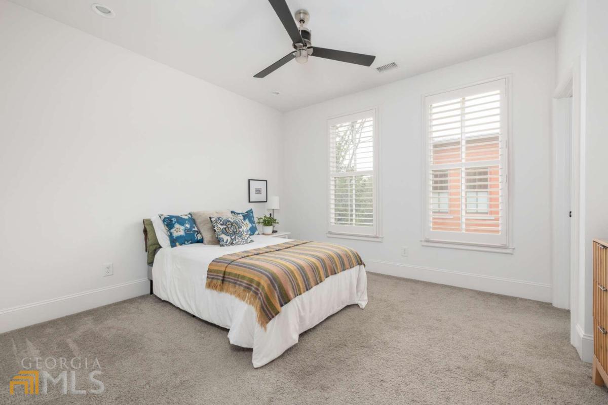 East Howard Place - Residential