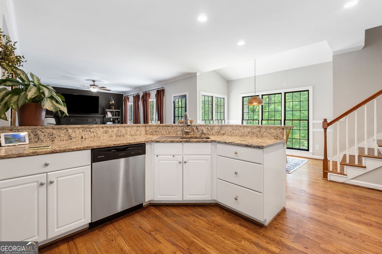 CHARLTON FORGE - Residential