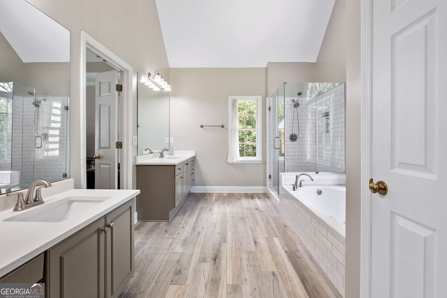 CHARLTON FORGE - Residential