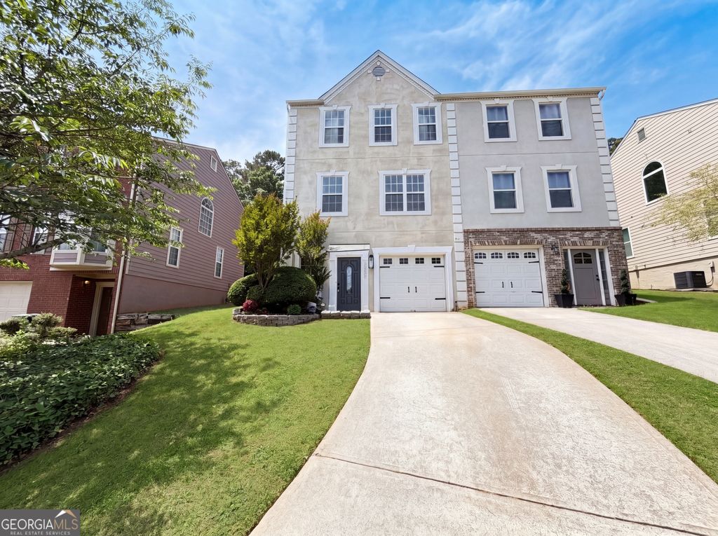 Photo of 1783 Barrington Overlook, Marietta, GA 30066 (MLS # 10761500)