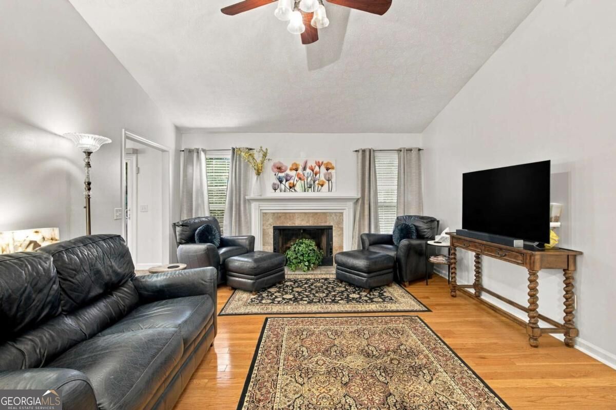 322 Mariner CIR