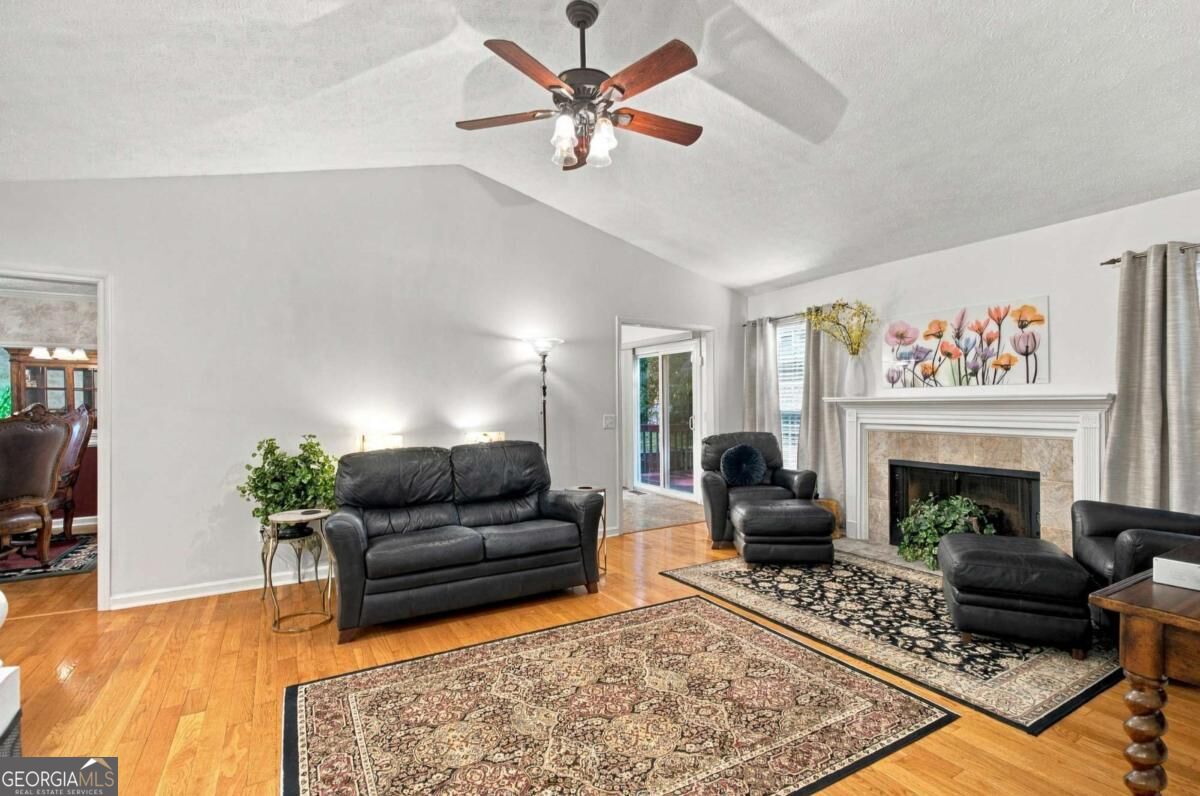 322 Mariner CIR