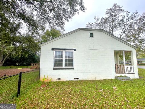 A home in Ellaville