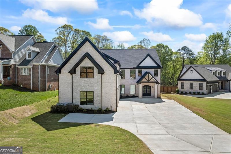 403 Thunder RD