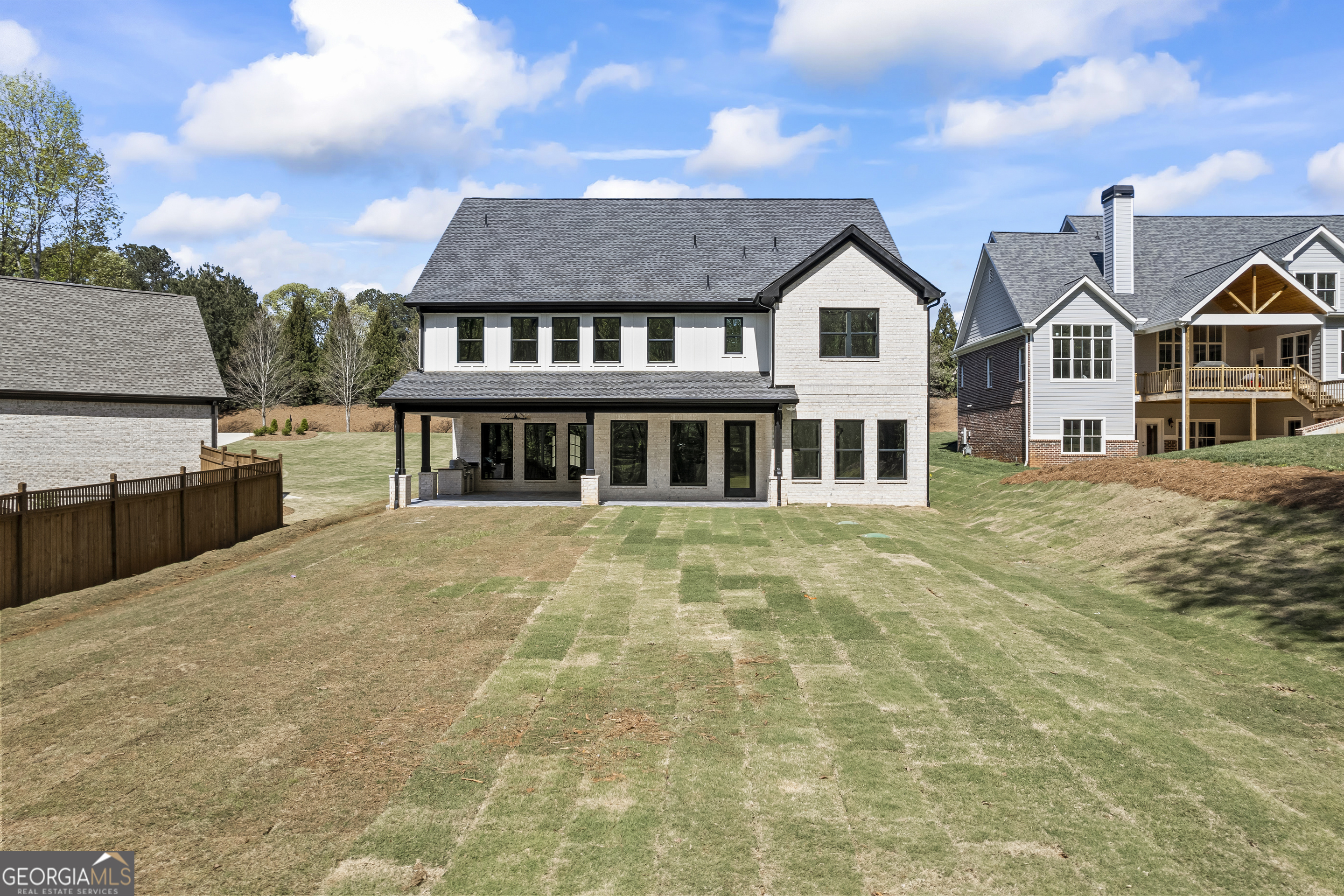 403 Thunder RD