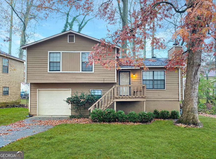 Welcome to this charming split-level home in Marietta, GA! This cozy 3-bedroom, 2-bathroom house features a spacious deck overlooking a private backyard perfect for outdoor entertaining, a convenient 1-car garage, and a lovely front yard. Inside, you'll find a floor to ceiling masonry fireplace with gas logs in the living room. The property has a 2nd living room area downstairs that can also be used as a playroom. Tub/shower combo in the bathrooms, and a separate laundry room for added convenience.  Don't miss out on this wonderful opportunity to make this house your new home!    Co Pets are allowed. Some fees apply.  Co No security deposit required. Low monthly payment through Security Deposit Waiver Program to satisfy your security deposit requirements!  Co Qualifications are: income needs to be 3x the rent, two years of good rental history, no evictions for the last five years, and credit and background will be checked.  Co All residents are enrolled in the Resident Benefits Package (RBP) for $40/mo which includes HVAC air filter delivery (for applicable properties), credit building to help boost your credit score with timely rent payments, move-in concierge service making utility connection and home service set up a breeze during your move-in, pest control including (Bed bugs, fleas, ticks, mites, weevils, and cockroaches). More details upon application.  Co The application fee is $65 per person. We highly encourage all applicants to link their bank accounts during the application process to expedite response time. Should you choose to manually upload documents, we ask for your patience as this will result in longer review cycles.