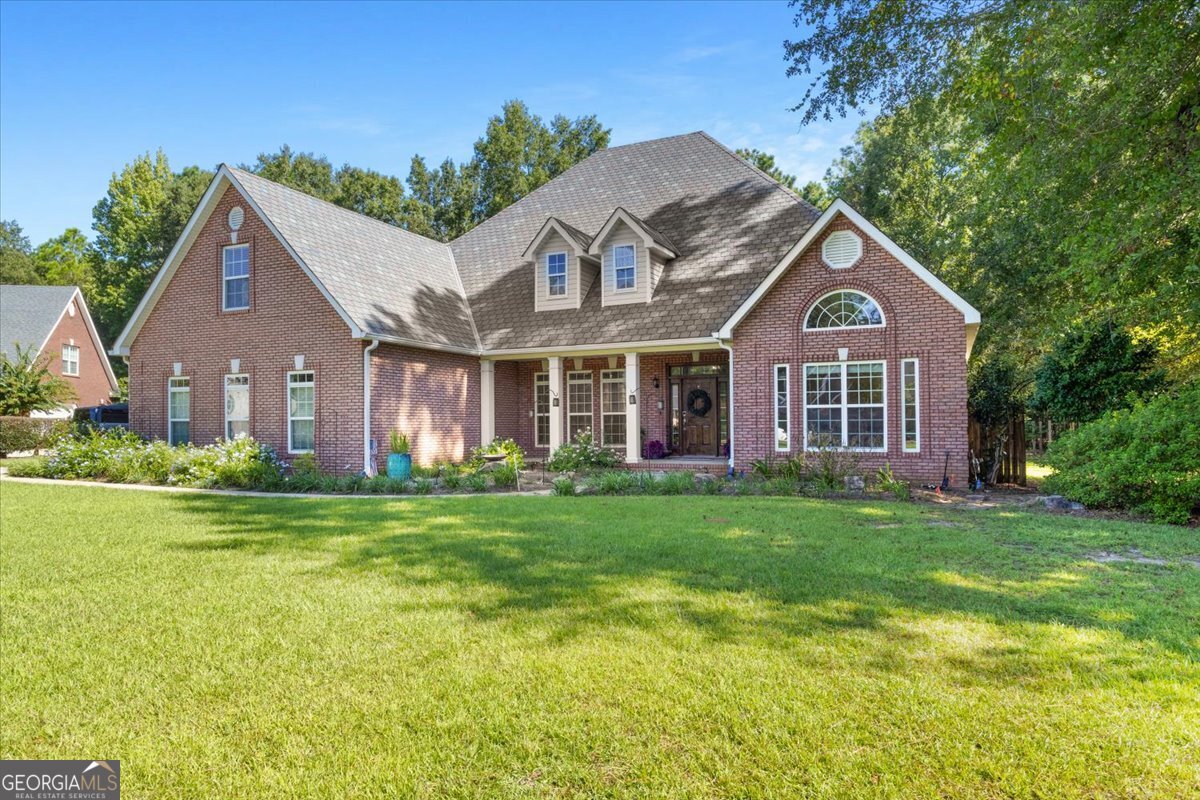 102 Seven Pines CT