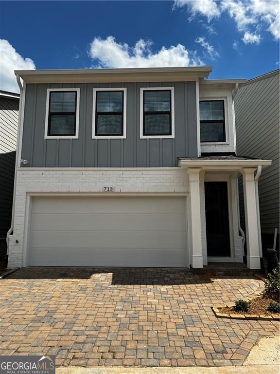 THE VILLAGE AT TOWNE LAKE - Residential Lease