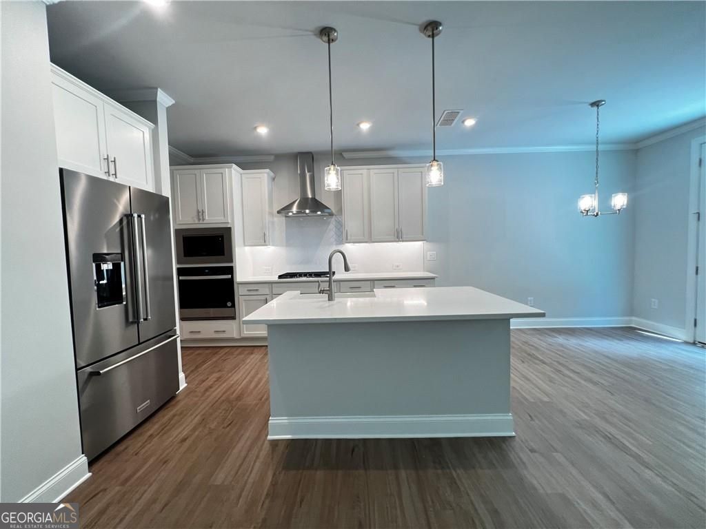 THE VILLAGE AT TOWNE LAKE - Residential Lease