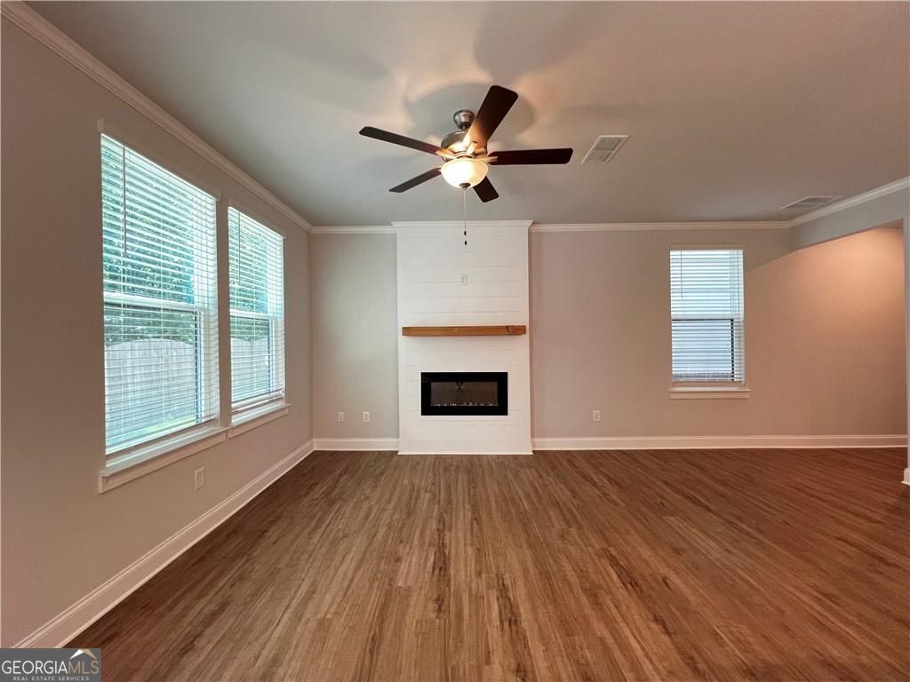 THE VILLAGE AT TOWNE LAKE - Residential Lease