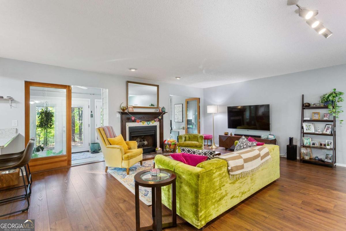 51 Doranne CT SE