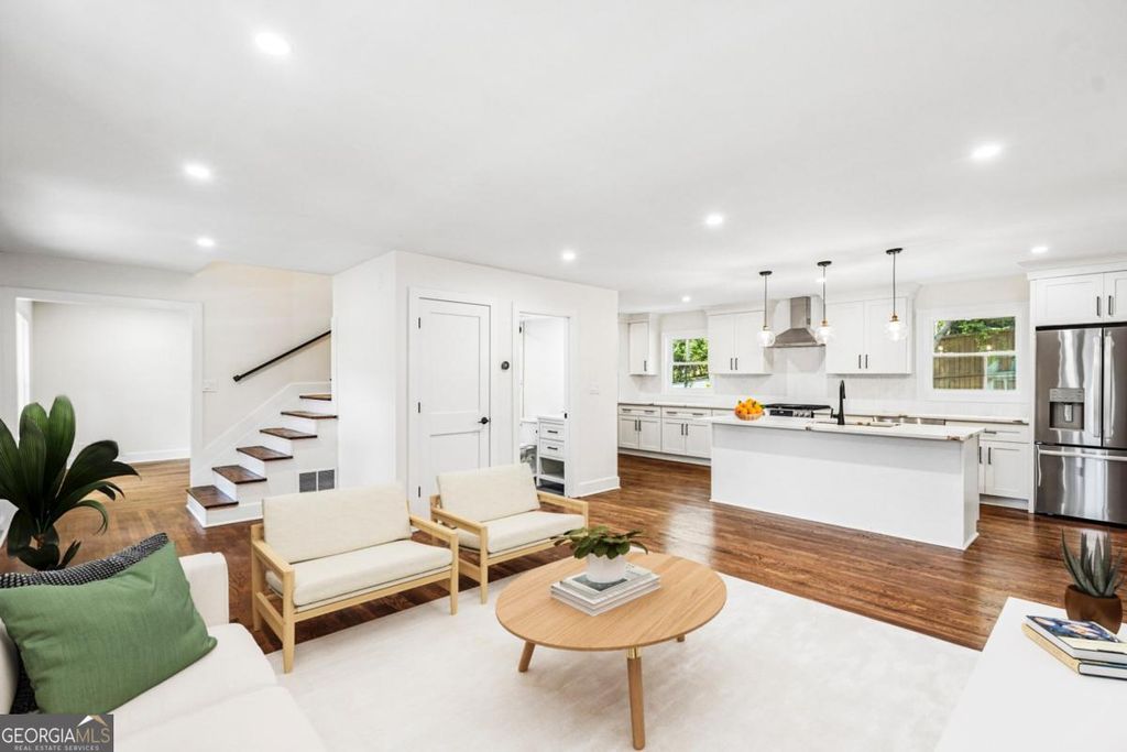 Photo of 2452 King Arthur Circle NE, Atlanta, GA 30345 (MLS # 10738864)