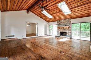 2528 Chimney Springs DR