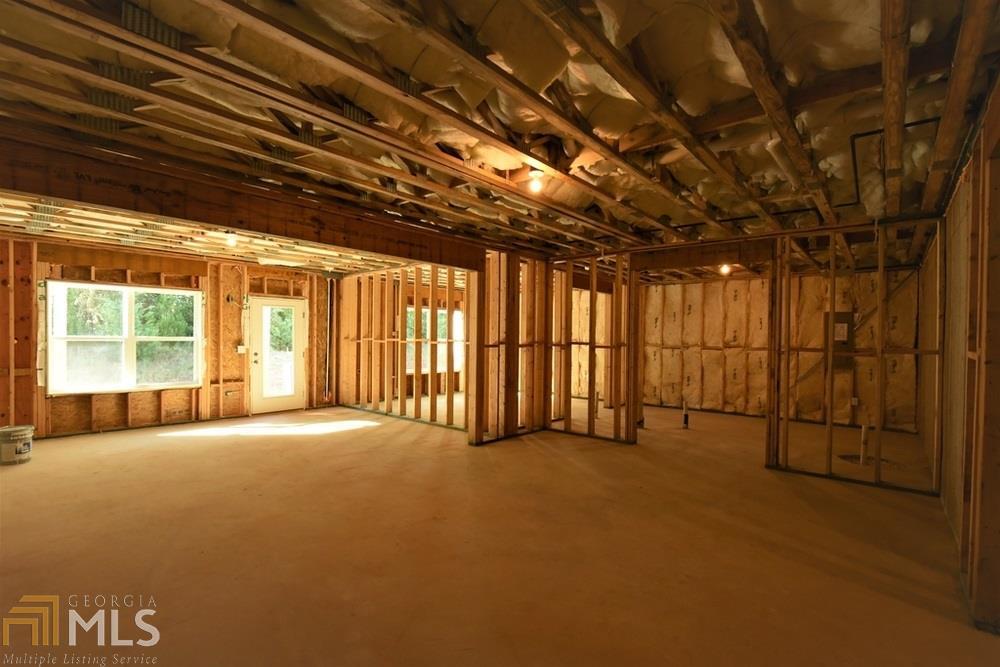 Mountain Crest - Residential Lease