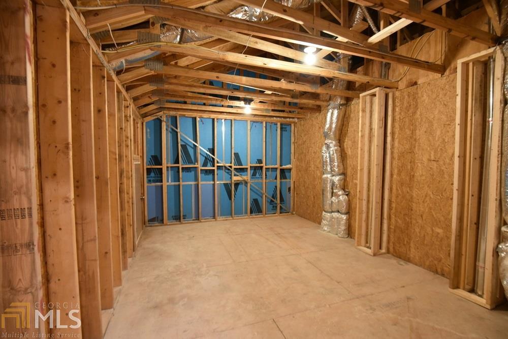 Mountain Crest - Residential Lease