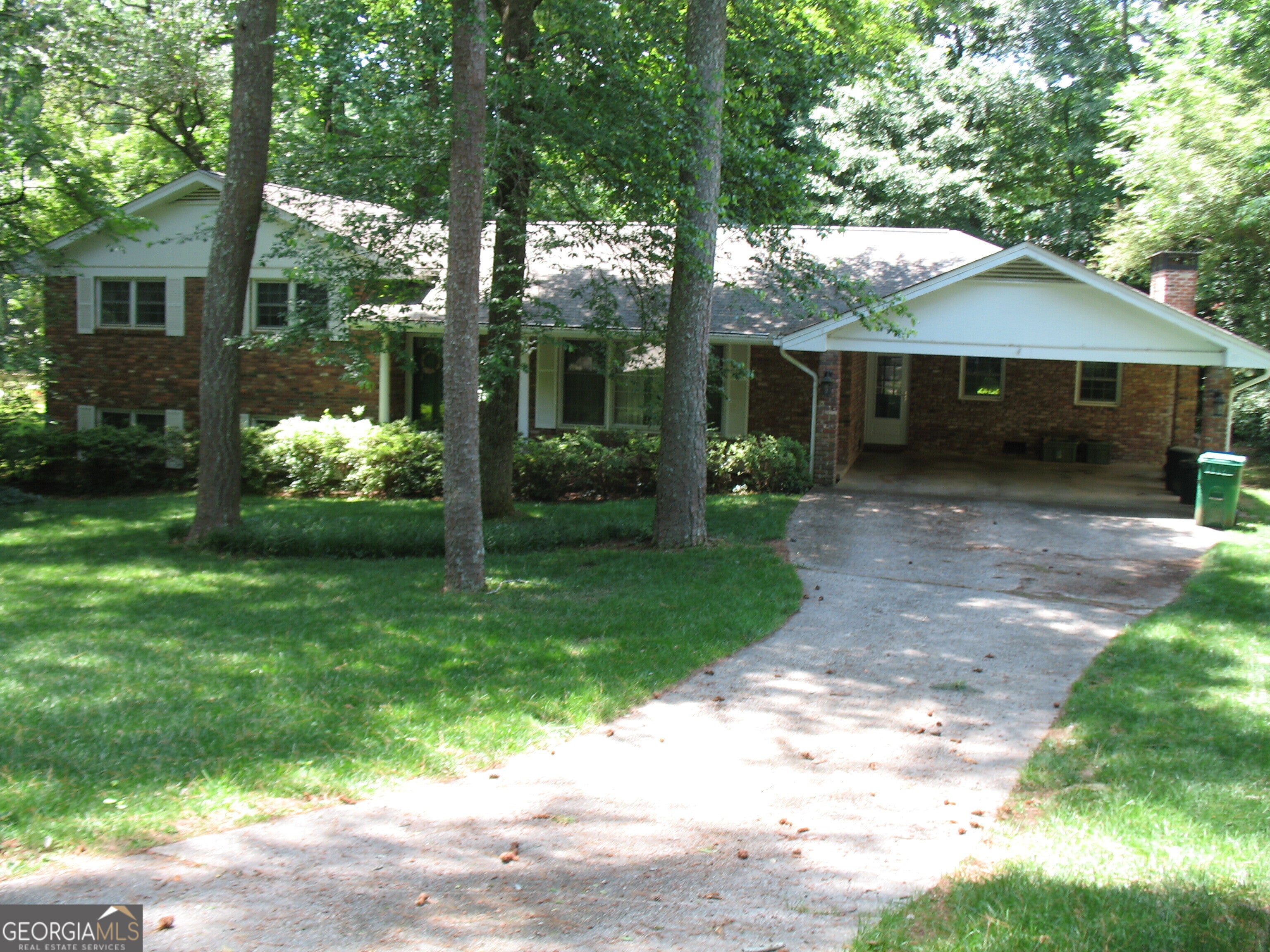 2281 Midvale CIR