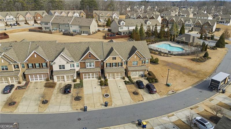 1210 Hampton Oaks DR