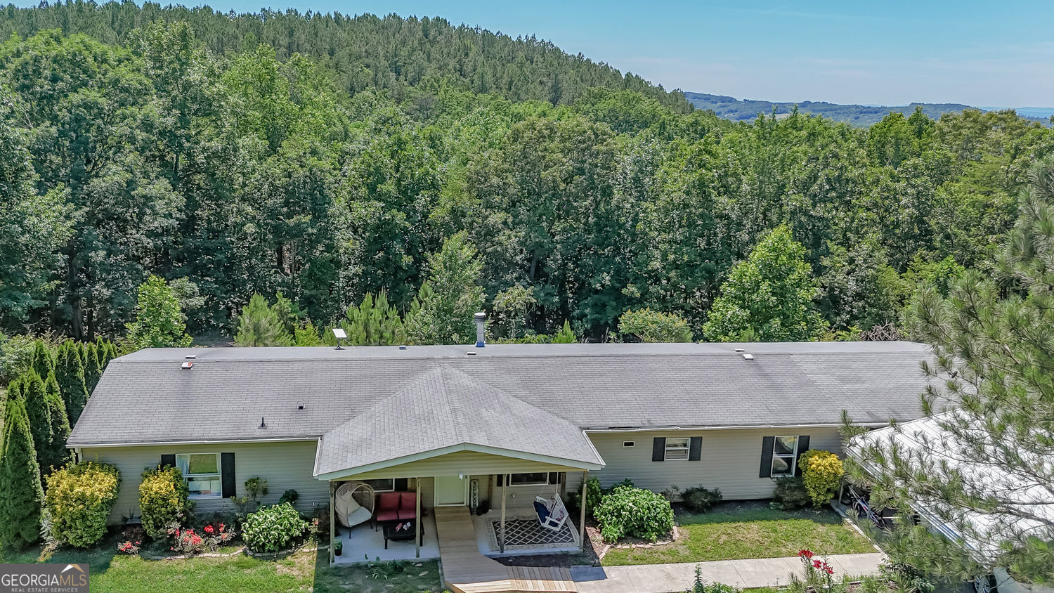 1575 Davis RD W