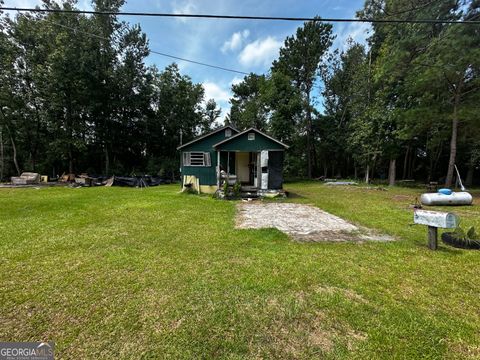 Photo of 624 W Washington Avenue, Nashville, GA 31639 (MLS # 10673310)