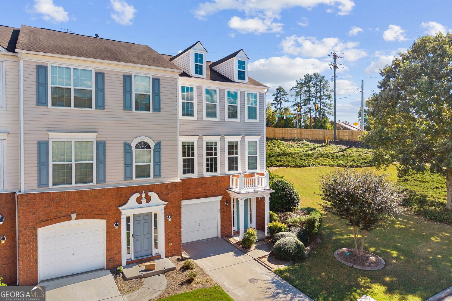 1020 Thornborough DR 1020