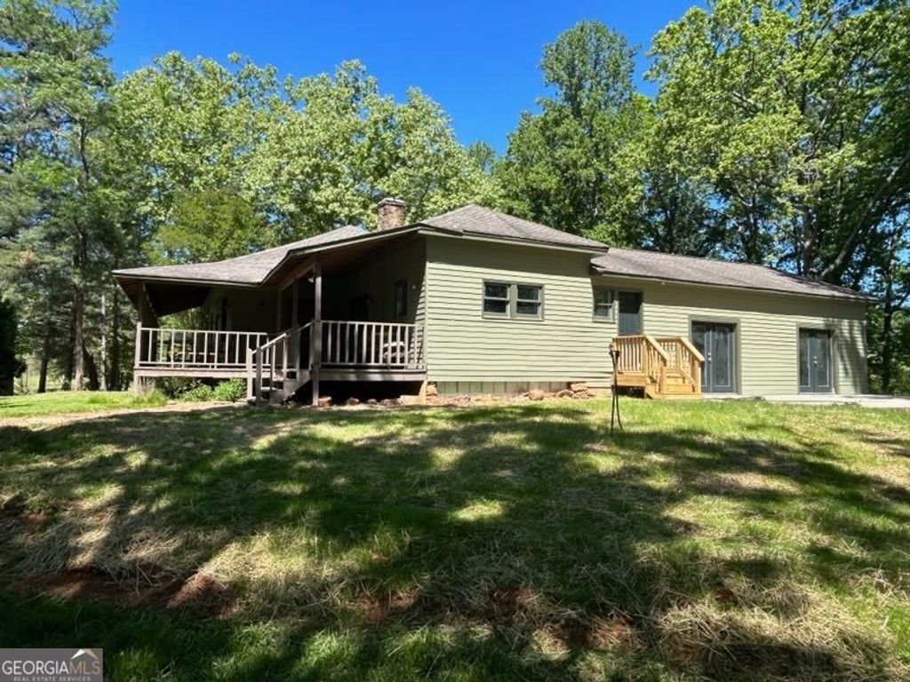 Photo of 1024 Stonepile Road, Clarkesville, GA 30523 (MLS # 10767906)