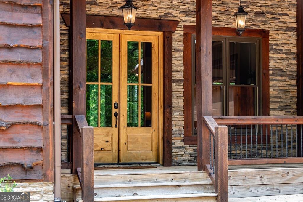 290 River Escape DR