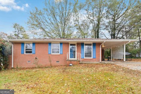 913 Longleaf DR Forest Park GA 30297