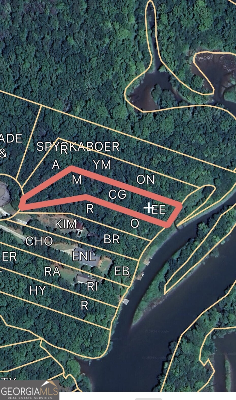 Almost an acre lot on Lake Sinclair, with R2 zoning allowing for a flexible build - stick built, trailer or modular home. Gentle slope towards the lake for an easy build and plenty of space for septic. GA Power confirmed a small dock is allowed with no cost for permit! Perfect opportunity for investor, owner occupant, or second home.