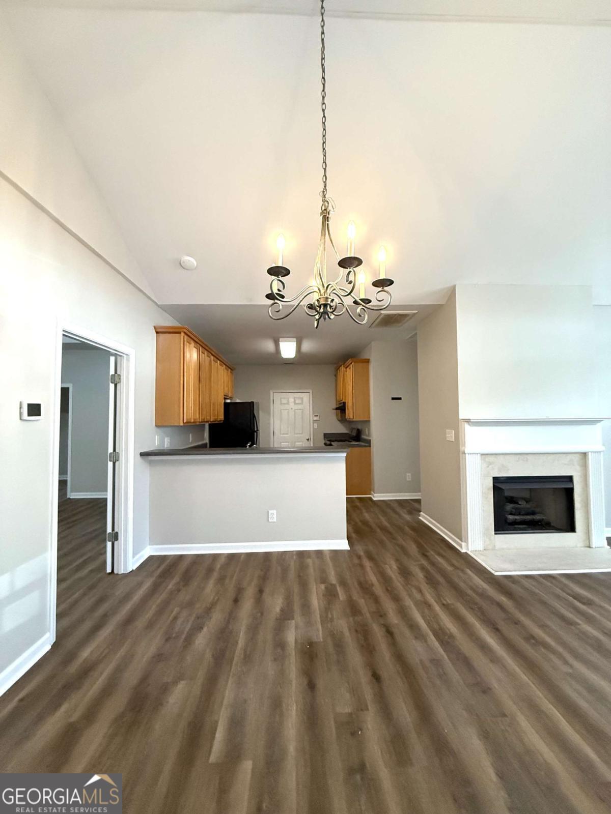 Magnolia Lane Condos - Residential