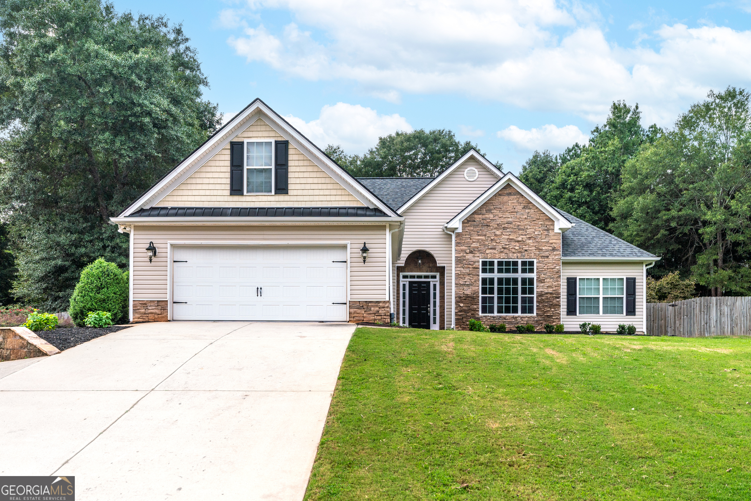 214 Palmer CT