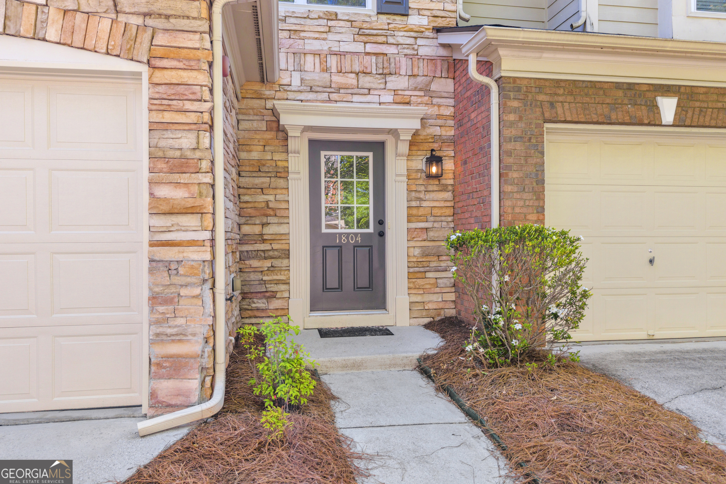 1804 Evadale CT 1