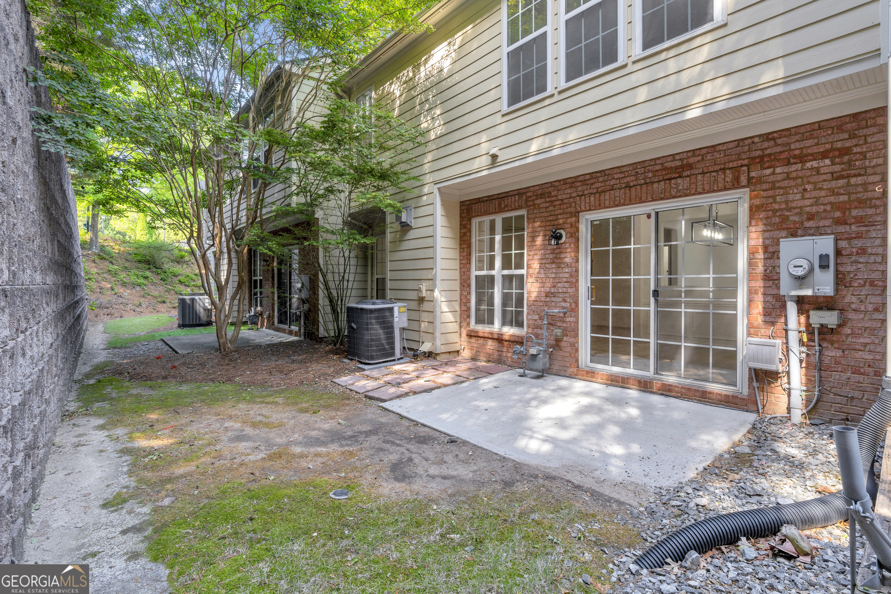 1804 Evadale CT 1