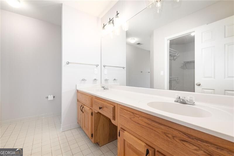 Atlanta, Georgia 30360, United States, 4 Bedrooms Bedrooms, ,4 BathroomsBathrooms,Residential,Pending,92533