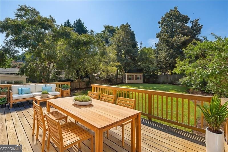 Atlanta, Georgia 30360, United States, 4 Bedrooms Bedrooms, ,4 BathroomsBathrooms,Residential,Pending,92533