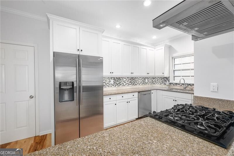 Atlanta, Georgia 30360, United States, 4 Bedrooms Bedrooms, ,4 BathroomsBathrooms,Residential,Pending,92533