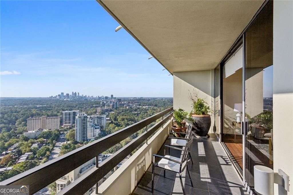 2660 Peachtree RD NW 39G