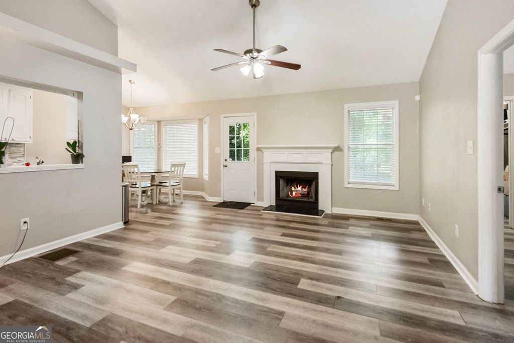 Photo of 45 White Oak Dr Drive SE, Cartersville, GA 30121 (MLS # 10801916)