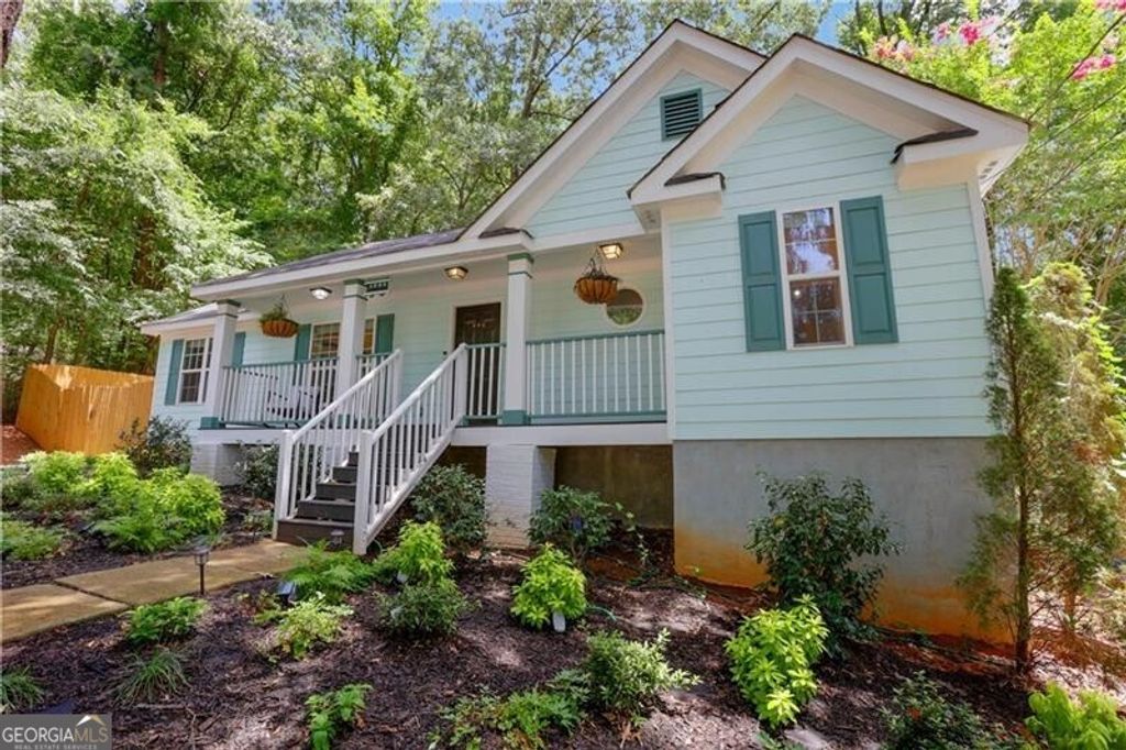 Photo of 998 Alloway Place SE, Atlanta, GA 30316 (MLS # 10711984)