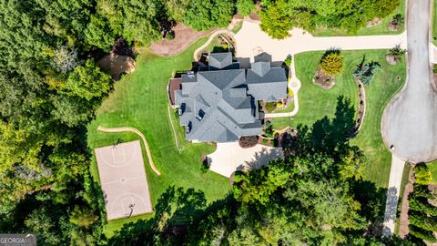 A home in Newnan