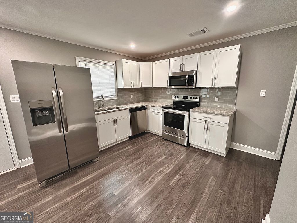 Photo of 5711 Sterling Place, Macon, GA 31026 (MLS # 10706016)