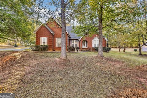 Photo of 121 TURNER CREEK Drive, Hampton, GA 30228 (MLS # 10637106)