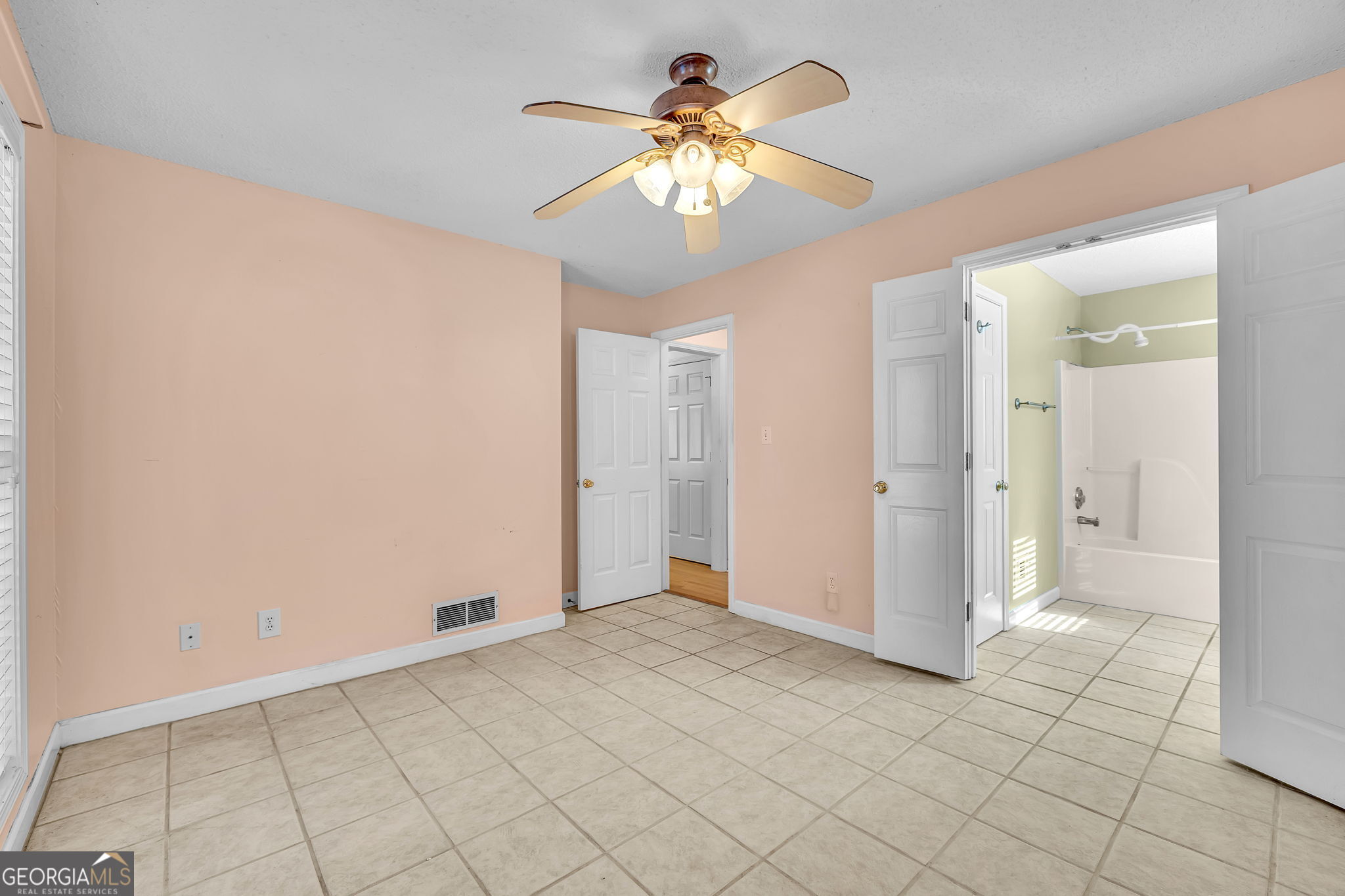 Hampton, Georgia 30228, United States, 4 Bedrooms Bedrooms, ,3 BathroomsBathrooms,Residential,Active,245526