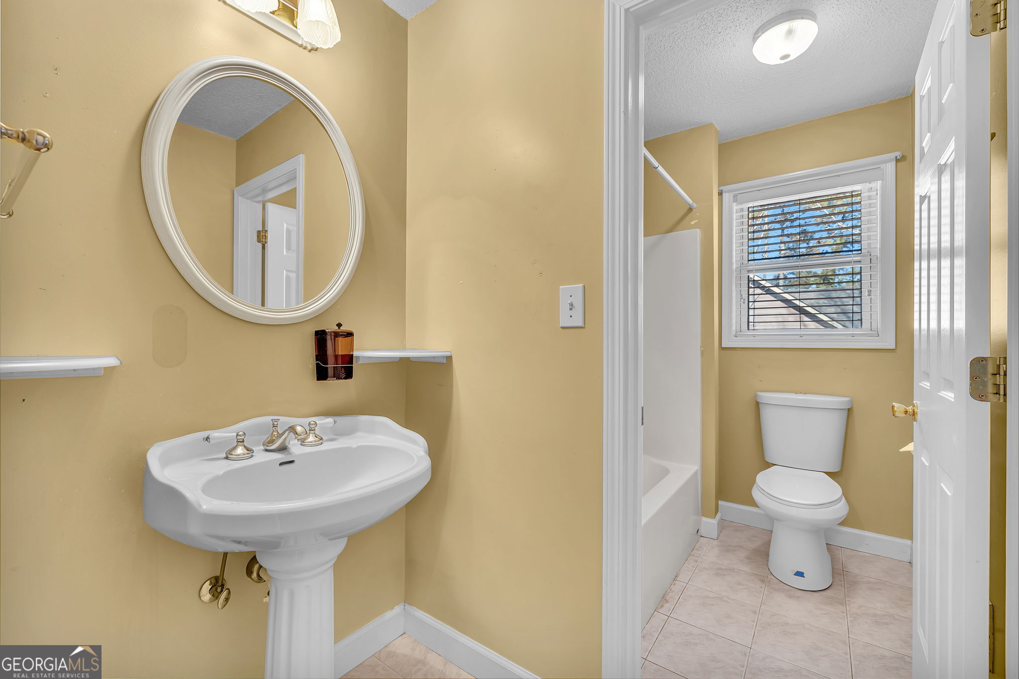 Hampton, Georgia 30228, United States, 4 Bedrooms Bedrooms, ,3 BathroomsBathrooms,Residential,Active,245526