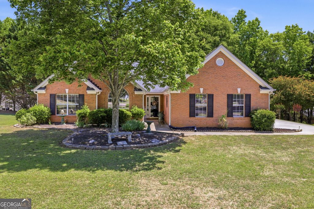 Photo of 21 Field Stone Circle, Jefferson, GA 30549 (MLS # 10760704)