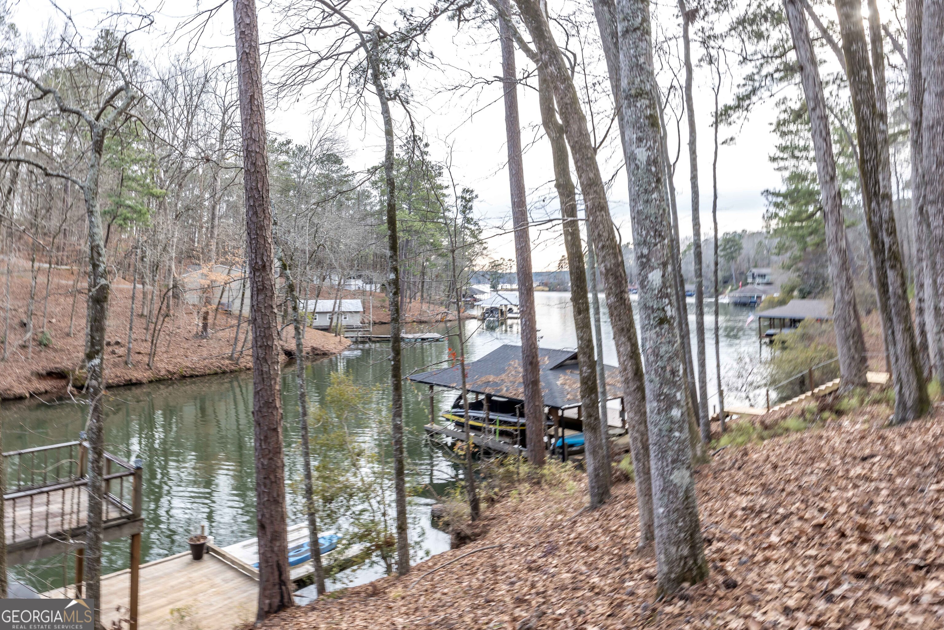455 Cedar DR
