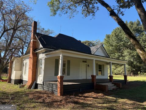 Photo of 3649 Benevolence Hwy, Cuthbert, GA 39840 (MLS # 10627317) Photo of 3649 Benevolence Hwy, Cuthbert, GA 39840 (MLS # 10627317)