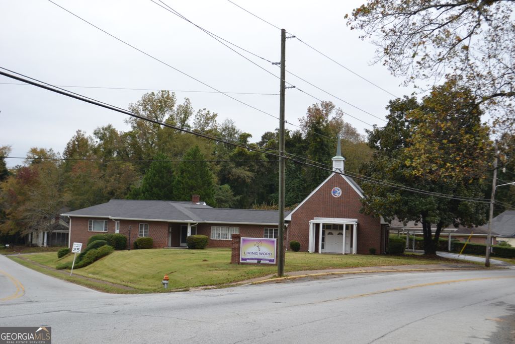 Photo of 104 W Campbellton Road, Fairburn, GA 30213 (MLS # 10664542)