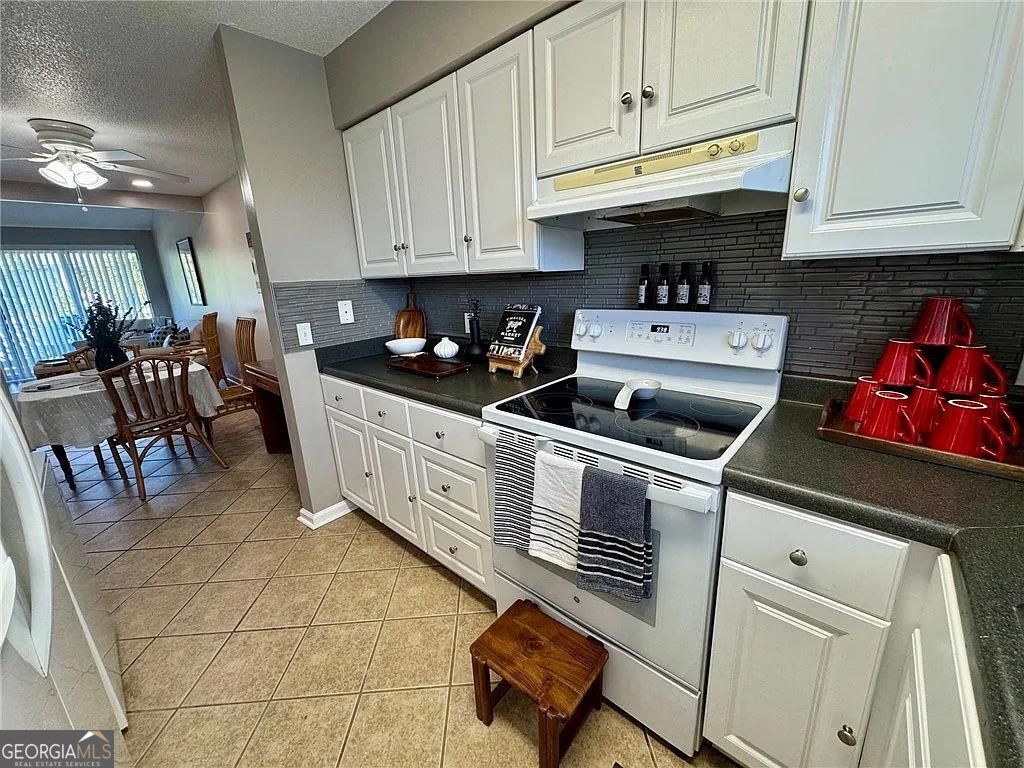 100 Blair RD B6