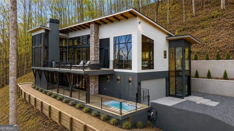 Photo of 970 Lakeview Drive, Blue Ridge, GA 30513 (MLS # 10832777)